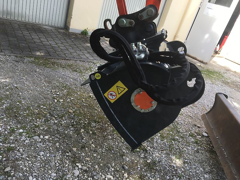 C&F für Avant, Kramer, Gehl, Wacker, Cat,Atals BMX 200T